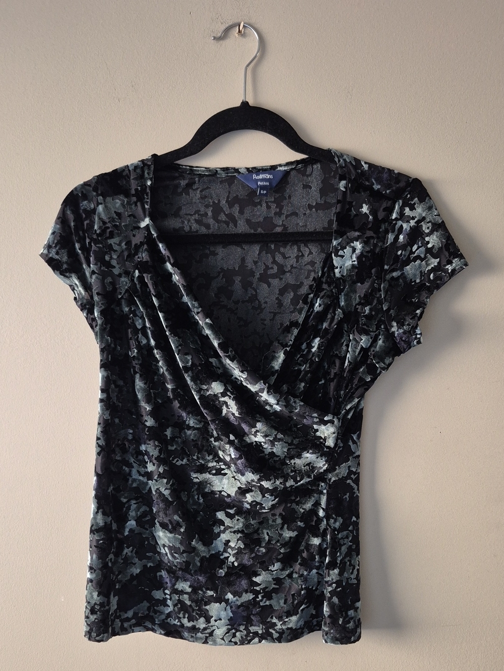 Reitman's Black/Silver Velvet Top